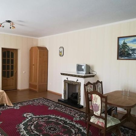 Apartments Kamanina Street Odessa Buitenkant foto