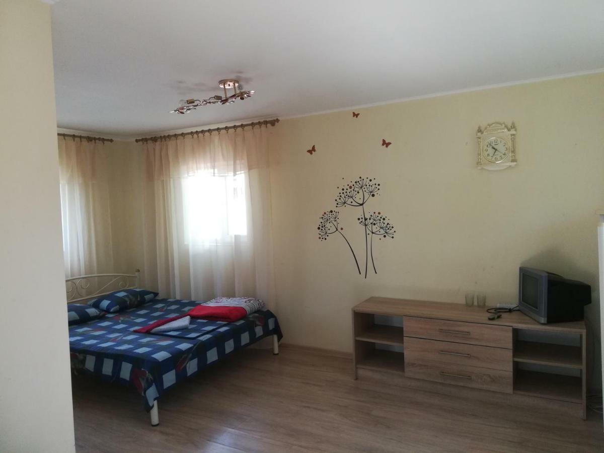 Apartments Kamanina Street Odessa Buitenkant foto