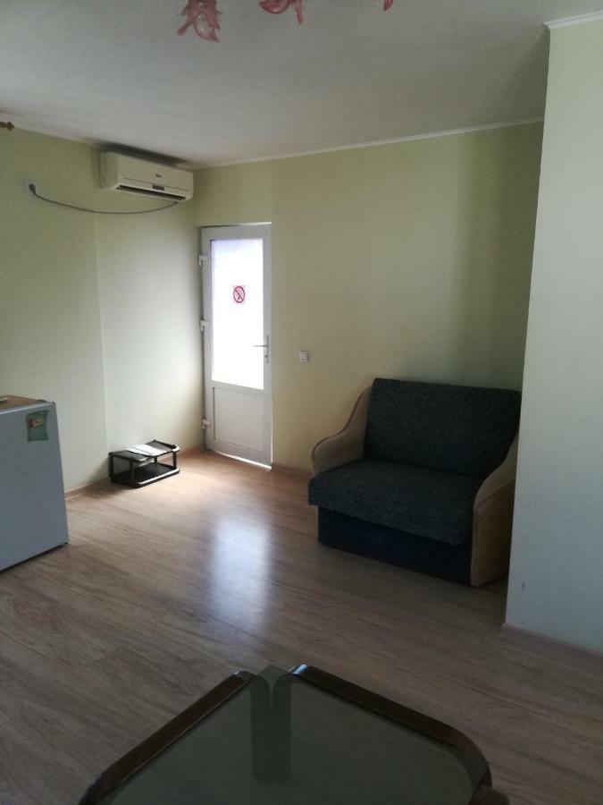 Apartments Kamanina Street Odessa Buitenkant foto